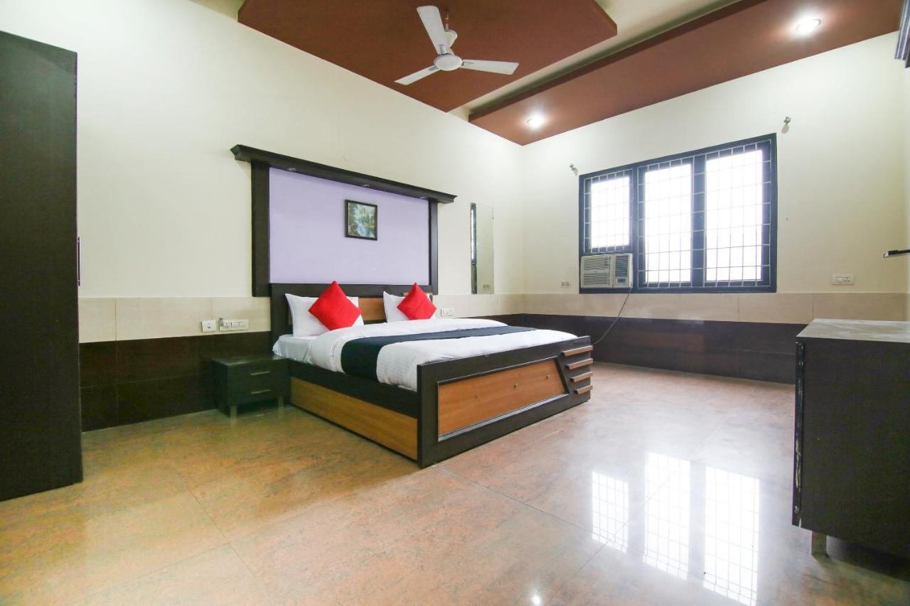 Capital O 68148 Hotel Shree Jee Palace Газиабад Экстерьер фото