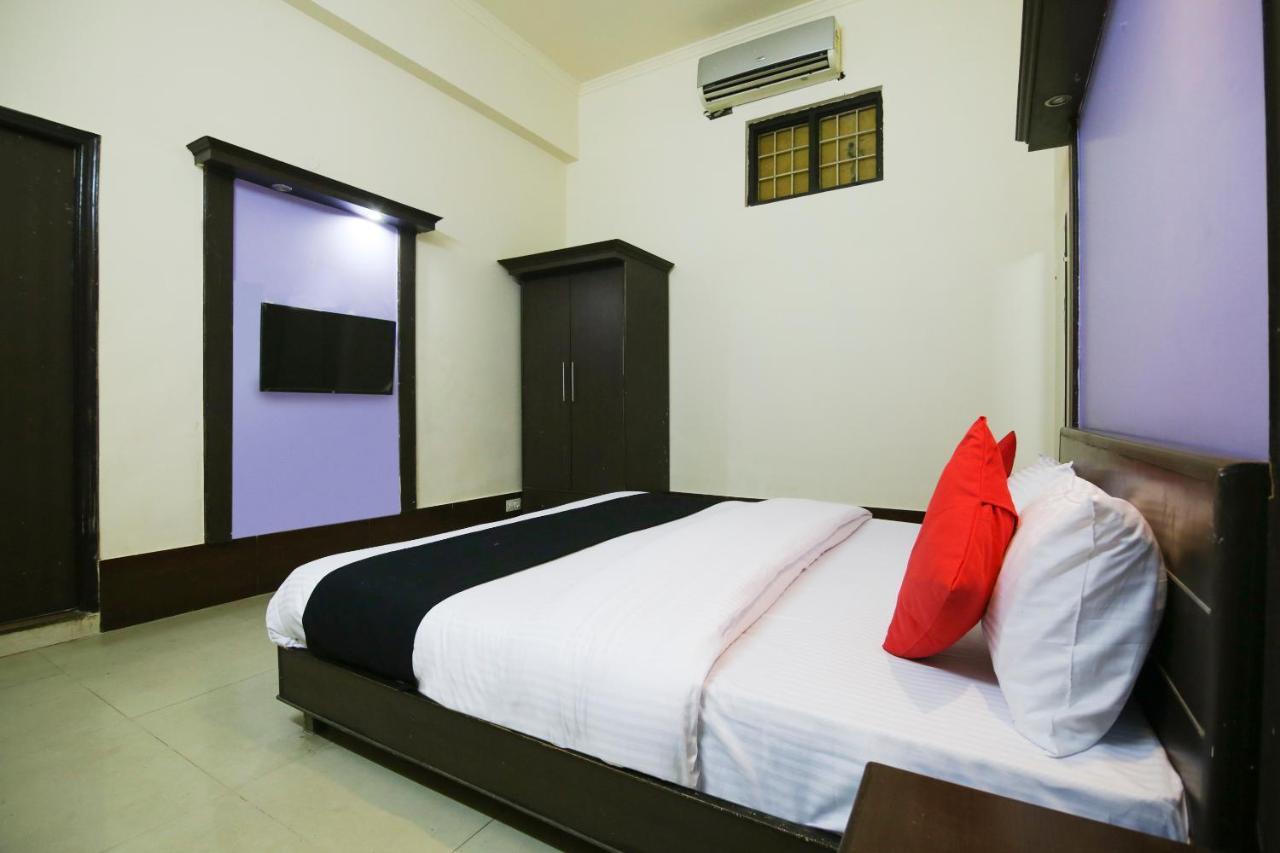 Capital O 68148 Hotel Shree Jee Palace Газиабад Экстерьер фото